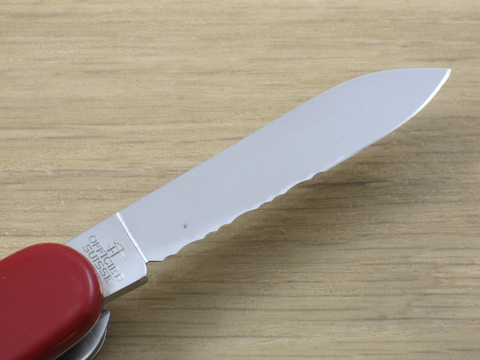 Victorinox Rainier Huntsman Serrated Swiss Army Knife, Rare, 91mm Very Good eBay