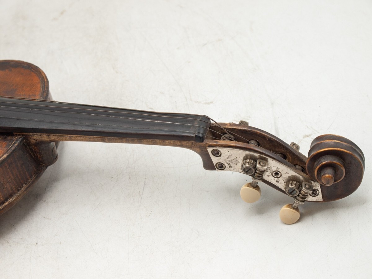 Circa 1860 - Stainer Marked 4/4 Tiger Stripe High Arch