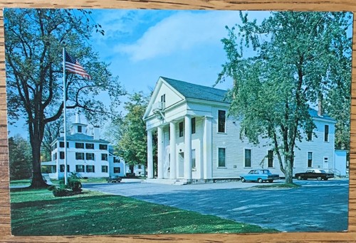 Holden Massachusetts Town Hall & Hancock Common - Bild 1 von 2