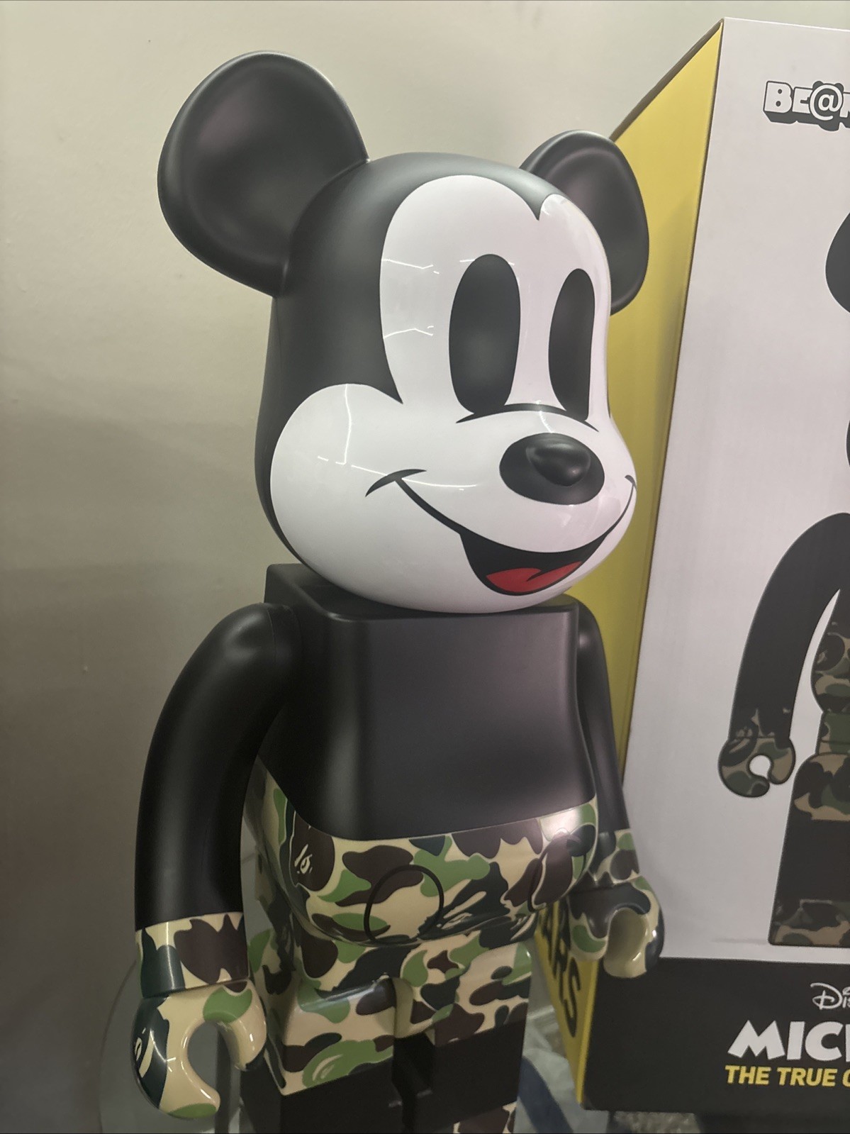 A BATHING APE Mickey Mouse Green/Black Camo 1000% BEARBRICK thumbnail 2