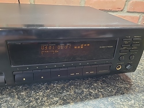 Pioneer PD-103 Compact Single Disc Player - Picture 3 of 5