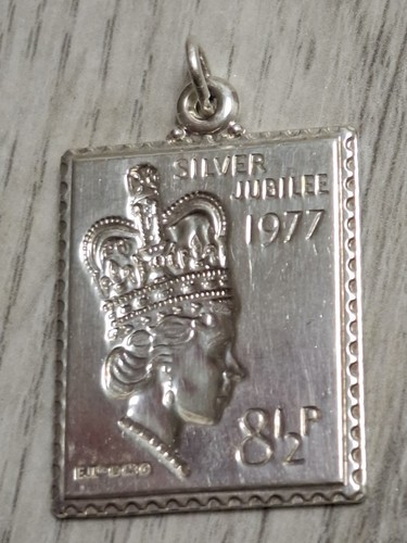 Vintage Sterling Silver Ingot Pendant - Picture 3 of 4