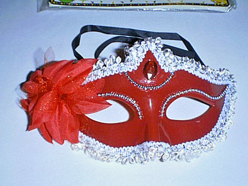 Costume Red MASK with RED JEWEL, Silver Beads, Flower, Lace and Black Ties NEW! - Picture 3 of 5