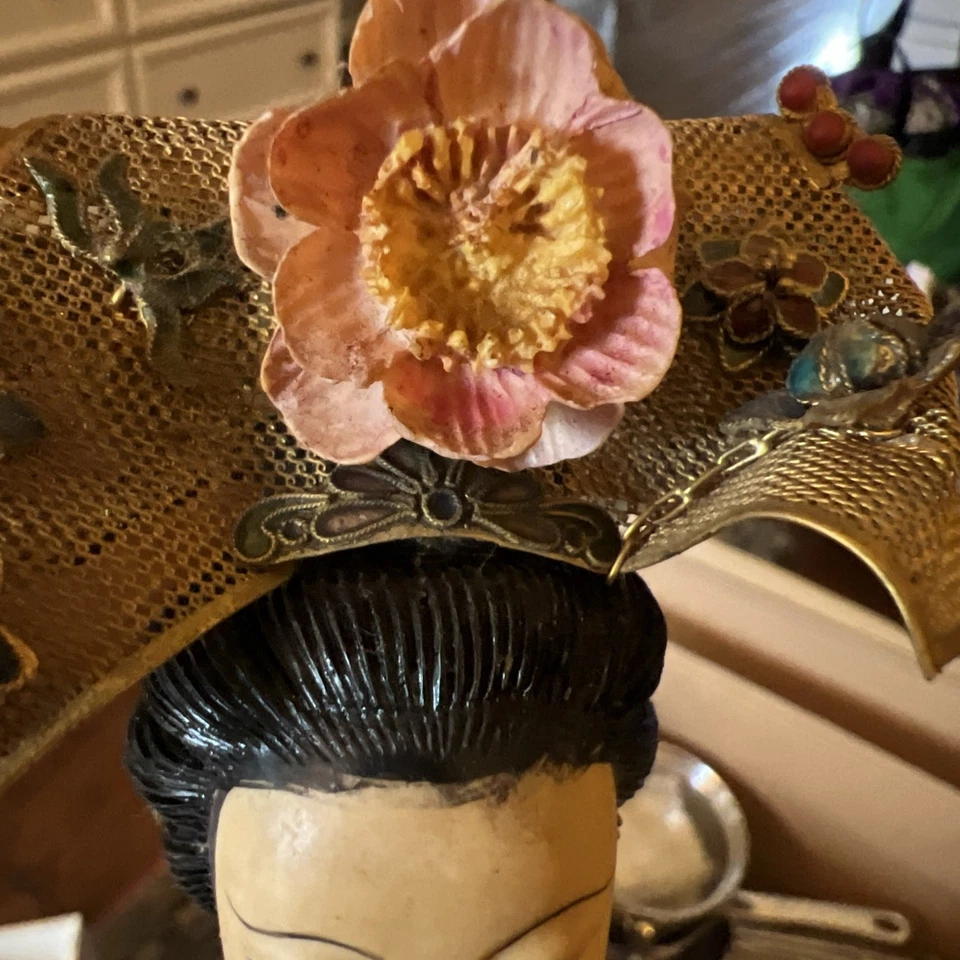 Antique Chinese Cloisonne Enamel Imperial Woman on Fitted Wood Base- Orig Box - Image 4 of 4