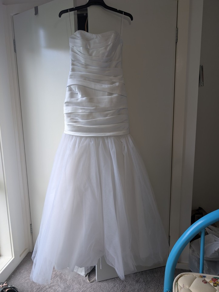 Crux White Strapless Ruched Mermaid & Trumpet Wedding Dress, Size 12 Polyester