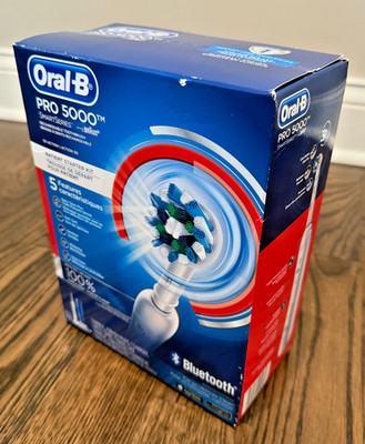Oral-B Pro 5000 Smart Series Rechargeable Electric Toothbrush w/ Travel Case New