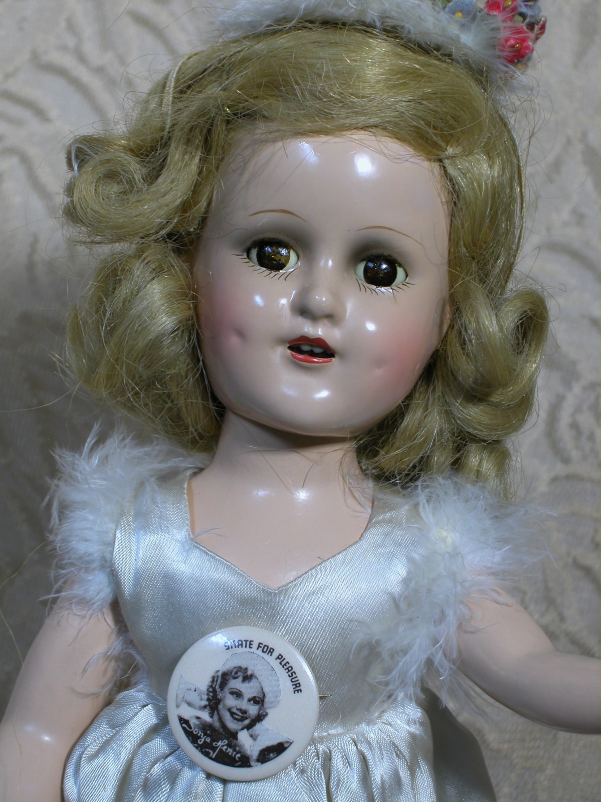 Rare Madame Alexander Doll Sonya Henie Composition Original Dress & Pin 15" 1939