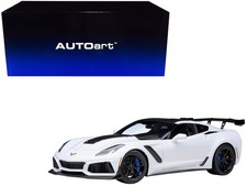 Autoart 71270 2019 Chevrolet Corvette C7 ZR1 Arctic White 1/18 Model Car