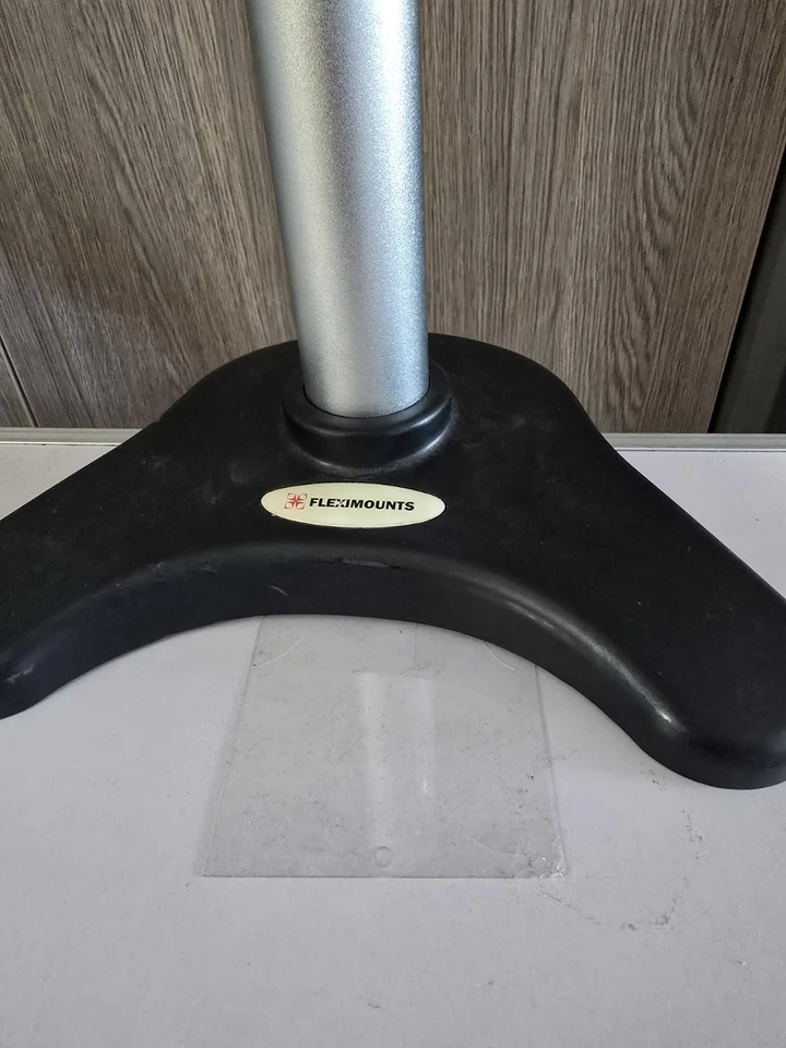 FLEXIMOUNTS Aluminum Full Motion Dual Arm Desk Monitor Mount RRP £49.99 - Image 2 of 4