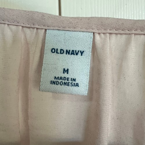 Old Navy Women’s Rose Blush Pink Feminine Blouse Top Size Medium Flowy - Picture 3 of 6