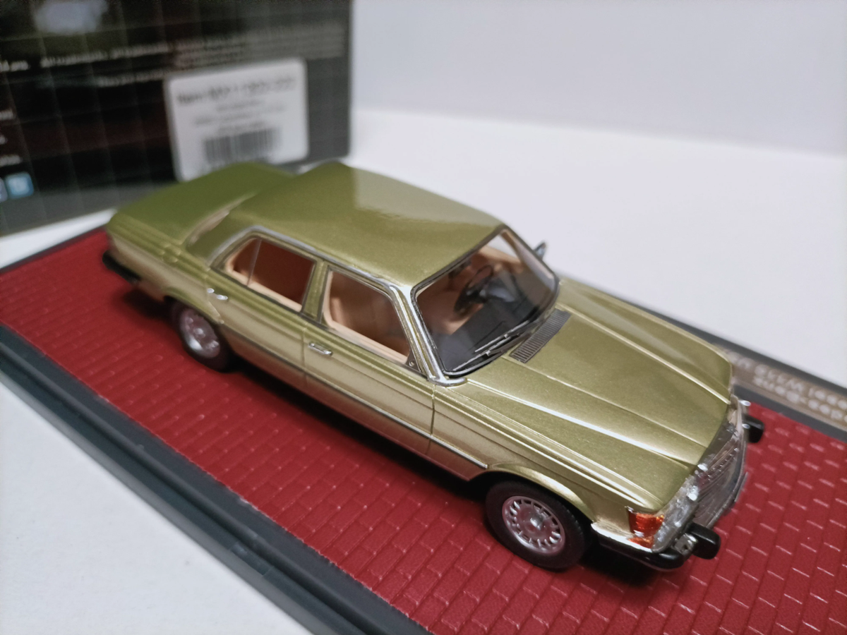 Mercedes-Benz Typ W116 ミニカー1/43黒 Mercedes-Benz Typ W116 ミニカー1/43黒 - メルカリ