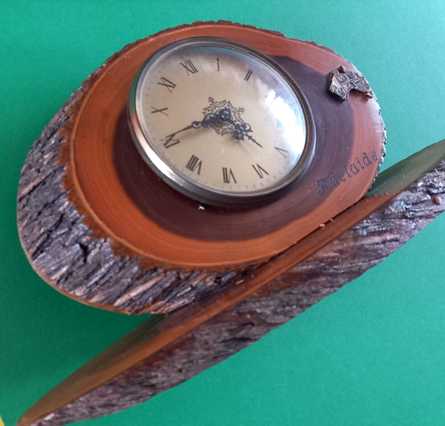 ADELAIDE GENUINE AUSTRALIAN MULGA CLOCK WIND UP AUSWOOD RETRO SHAPE ...