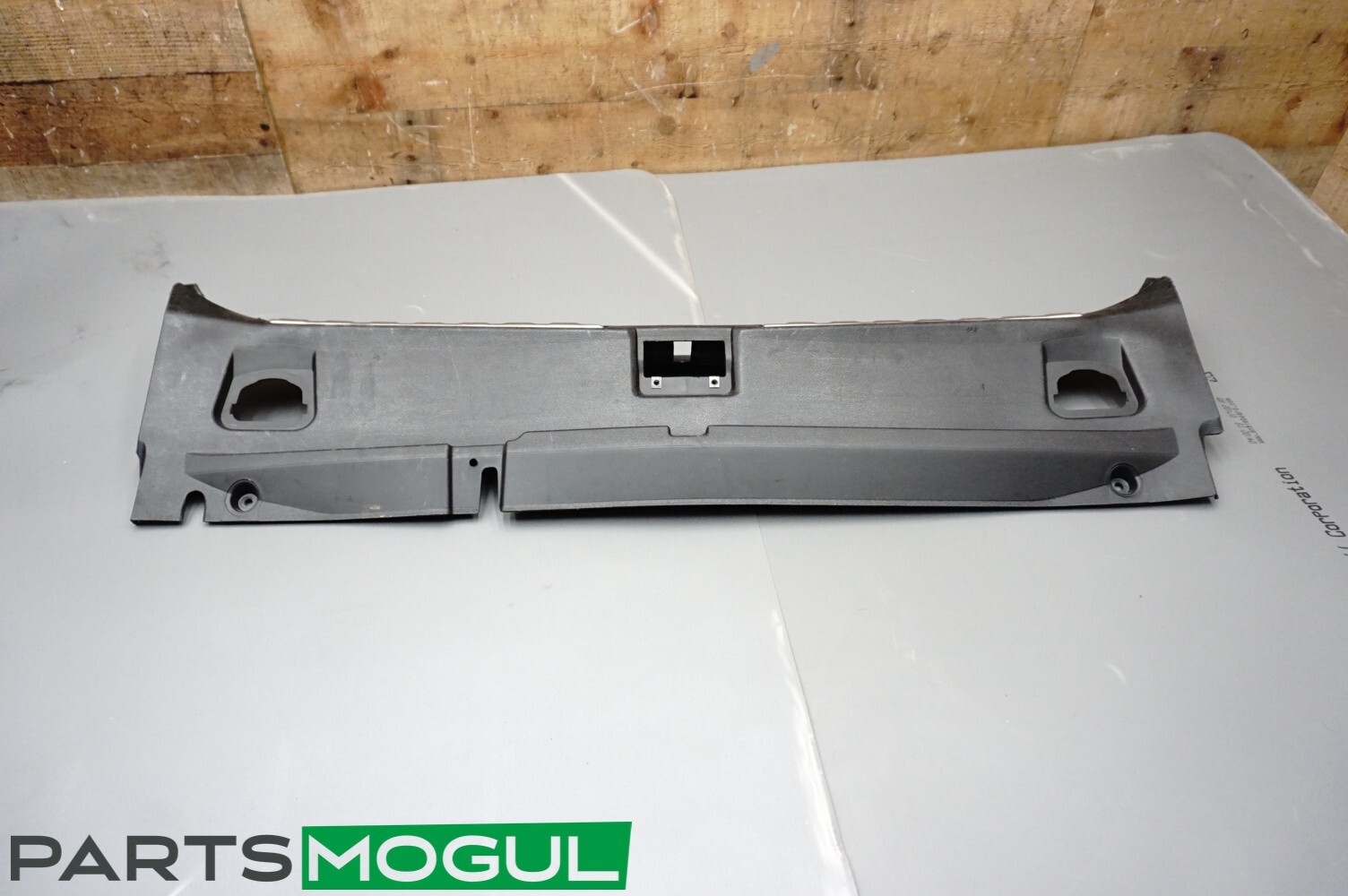 14-17 Maserati Quattroporte Rear Trunk Lock Latch Trim Cover Panel Assembly OEM