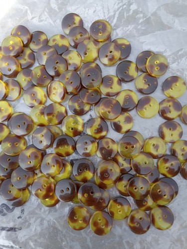 10x15mm COCONUT SHELL BUTTONS - CRAFT - Picture 3 of 4