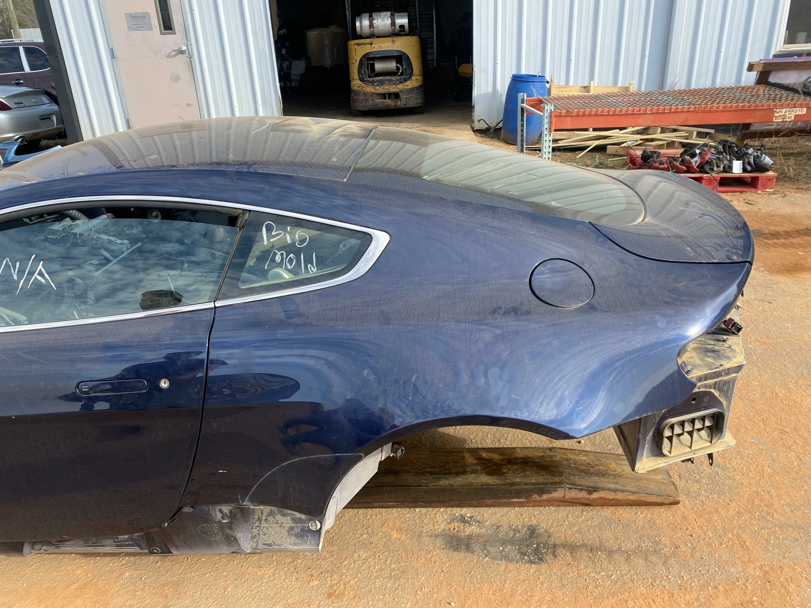 ASTON MARTIN V8 VANTAGE COUPE LEFT DRIVER SIDE QUARTER PANEL SECTION CUT OEM