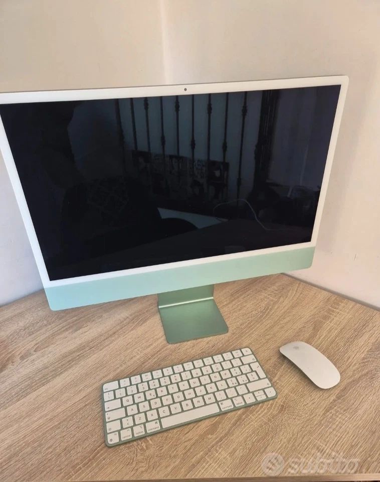 Apple iMac 24" (256GB SSD, Apple M1, 3,20GHz, 8GB, GPU 8‑core) Verde - MGPH3T/A - Immagine 2 di 4