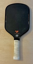 JOJOLEMON Carbon Fiber Pickleball Paddle a 16mm Shark Power Polymer, 3K Black