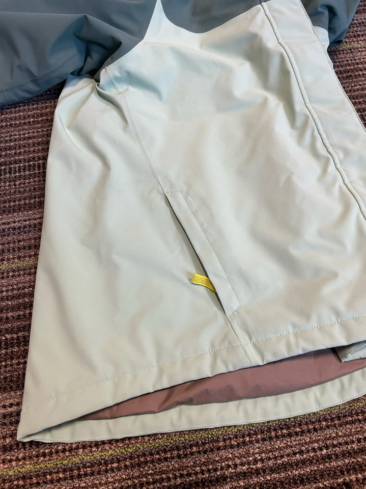 Used Patagonia Insulated Girls' XXL Everyday Ready Ski Jacket - Image 4 of 4