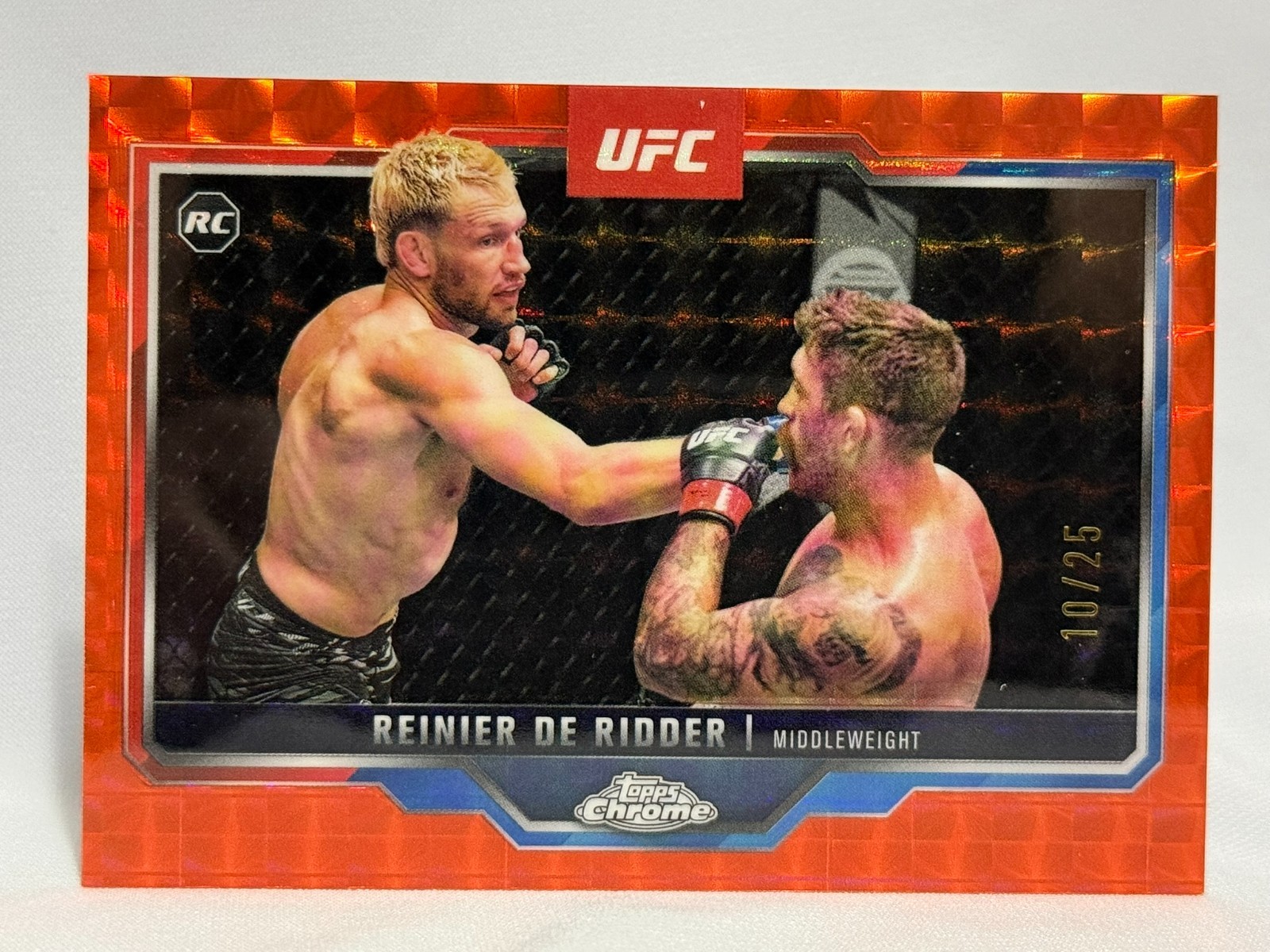 2025 Topps Chrome UFC Reinier De Ridder RC #185 Geometric ORANGE Refractor 10/25