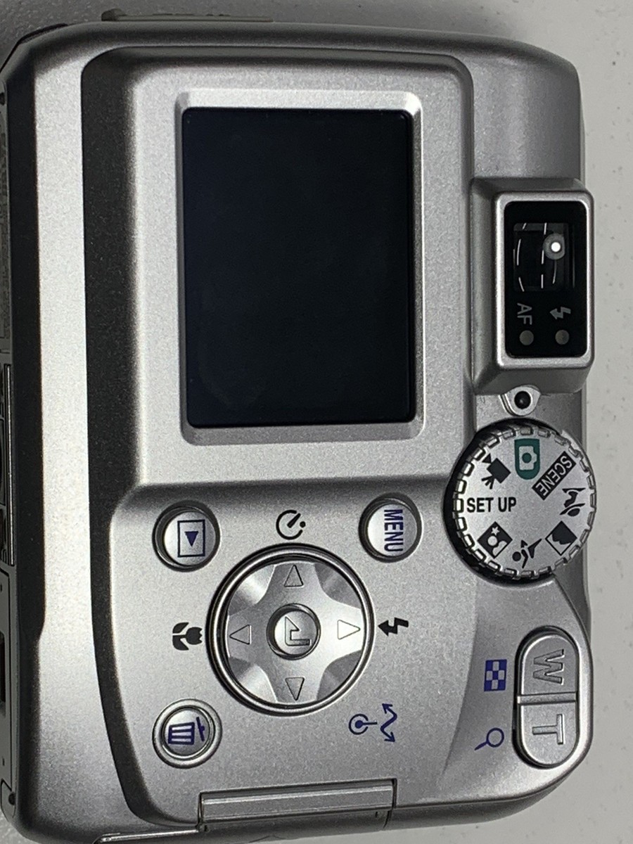 Nikon Coolpix E4100 4.0 MP CCD Digital Camera Silver Digicam