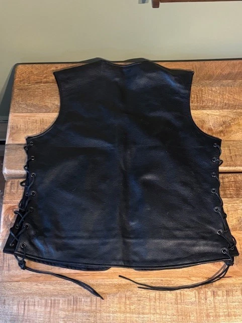 MILWAUKEE LEATHER BLACK BIKER JACKET VEST SIZE M *UNWORN* - Image 2 of 2