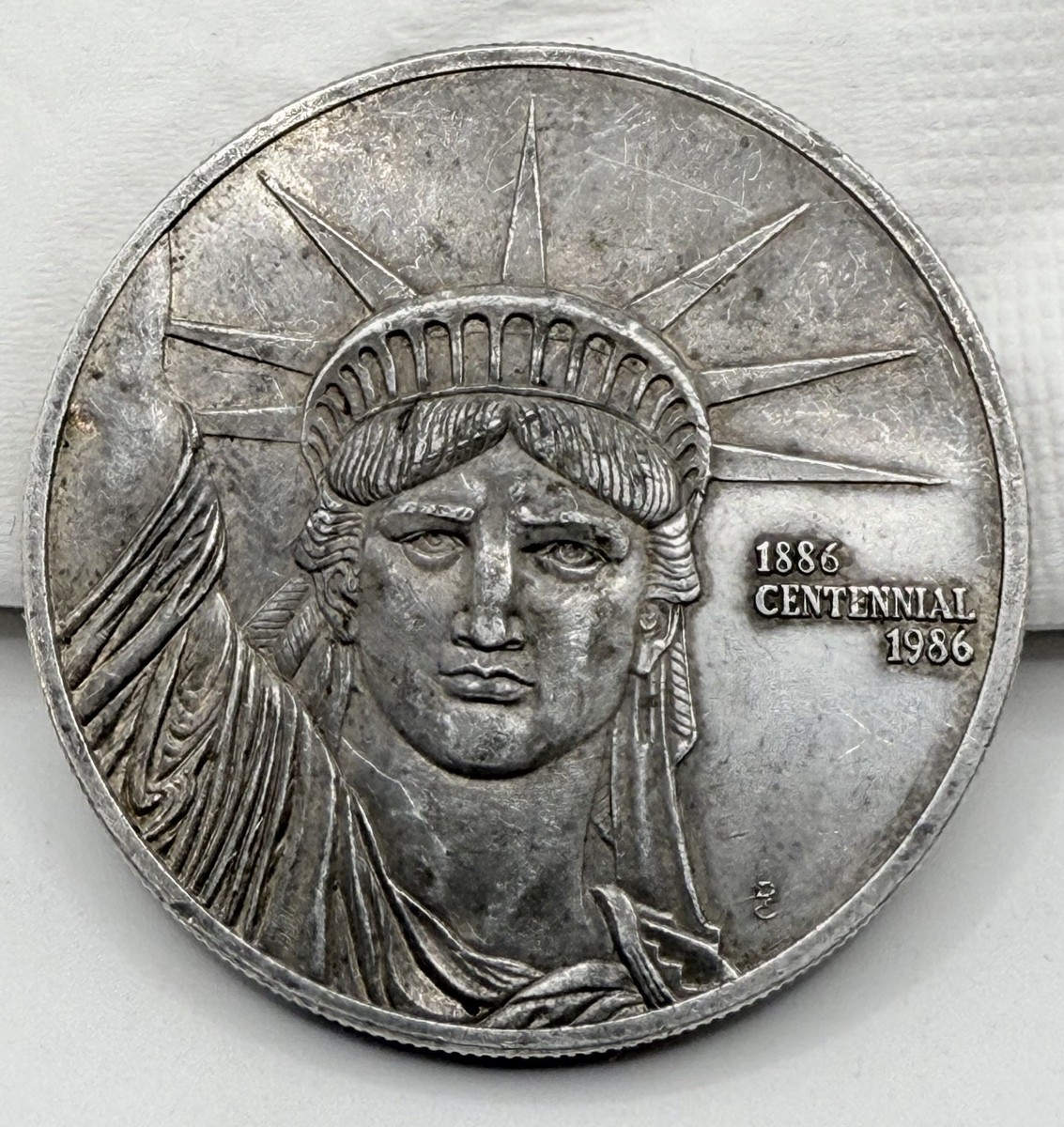 1986 Centennial Statue of Liberty 1 oz .999 Liberty Trade Silver