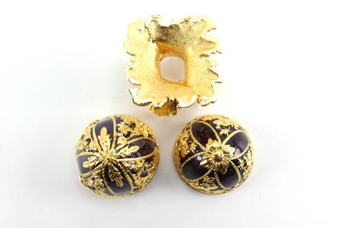 I Believe... in Sun Love God... Gold Tone & Enamel Ornate Egg on Stand Birds - Picture 3 of 5