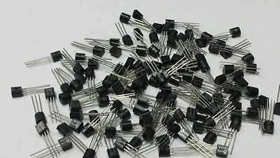 ( 50pcs ) Signetics MPS2222A Bipolar Transistors BJT 600mA 75V NPN