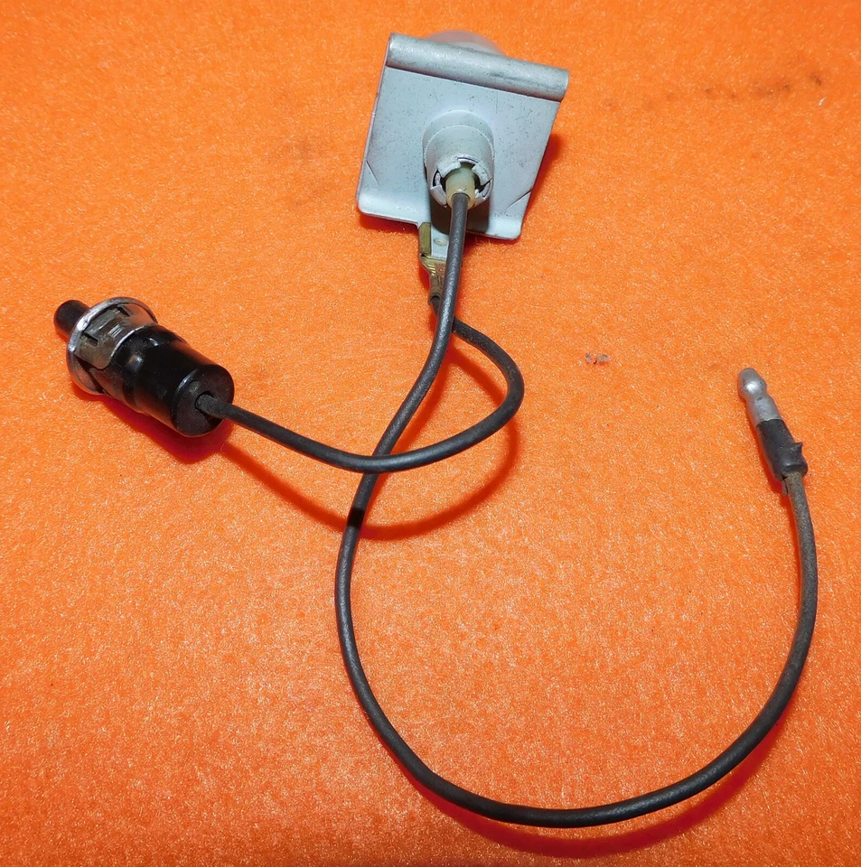 Ford Custom Fairlane 1958 Mercury Monterey Montclair Nuevo de Lote Antiguo Guantera Lámpara e Interruptor Foto 4 de 4