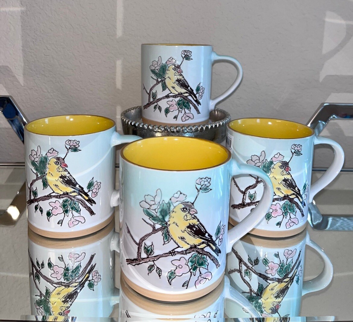 4-SPECTRUM CERAMIC VINTAGE ETCHED MULTICOLORED GOLDFINCH SONGBIRD