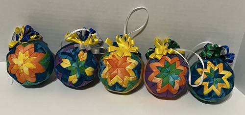 Baby Hai Familie gesteppter Weihnachtsschmuck Handarbeit Pinkfong 5er Set Unikat - Bild 2 von 12