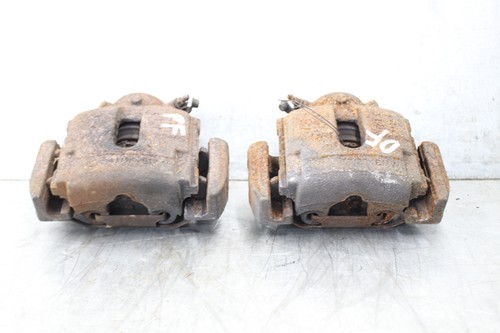 04-10 BMW E83 X3 FRONT LEFT / RIGHT BRAKE CALIPER SET OEM LM02