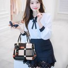 Foto 2 di 29