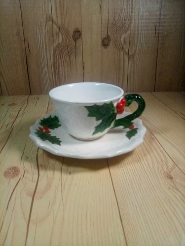 1973/4 Lefton Holly Leaf & Berries White Coffee Tea Cup & Saucer #6067
