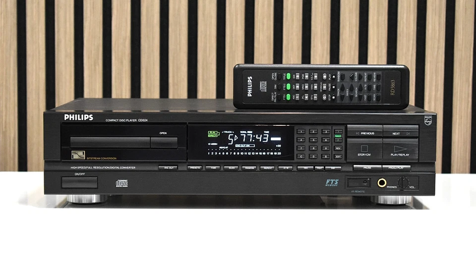 PHILIPS CD-824 Vintage Compact Disc-Player  mit Zubehör  Top Zustand