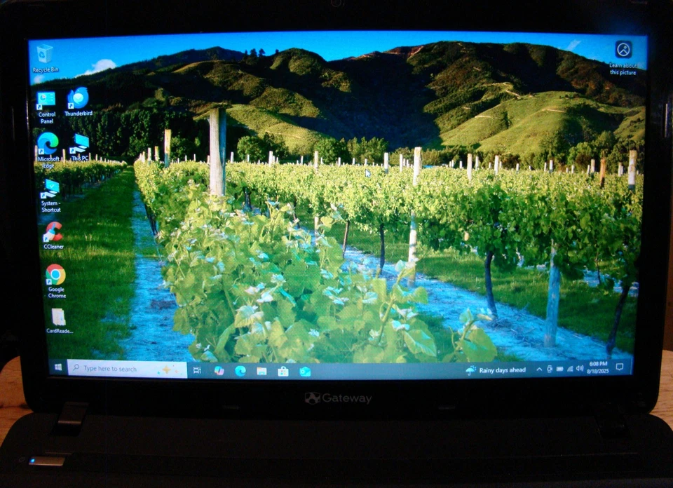 Gateway NV57H26u/Core i5-2410M 2,30 GHz/6 GB/320 GB/Windows 10 Pro/Hdmi/Web/BT/15,6 Foto 3 de 4