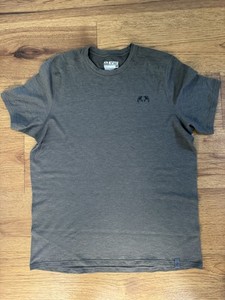 KUIU ULTRA Merino 120 LT SS Crew-T Men’s Large Ash Merino Wool T-Shirt