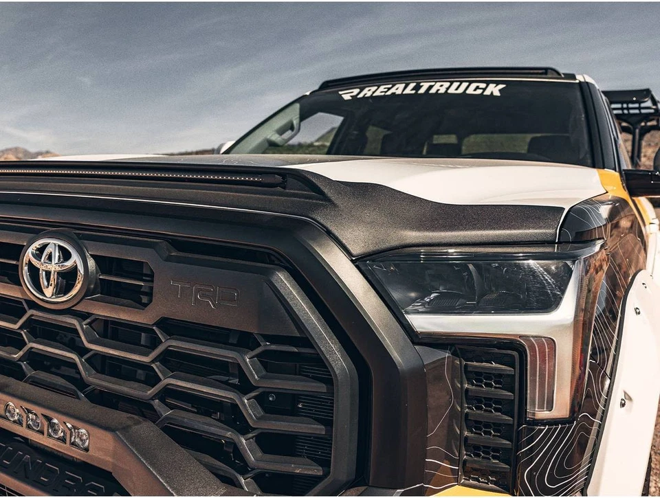 Husky Aeroskin LightShield PRO Hood Protector Fits 10-18 Ram 2500/3500 All Model Foto 3 de 4