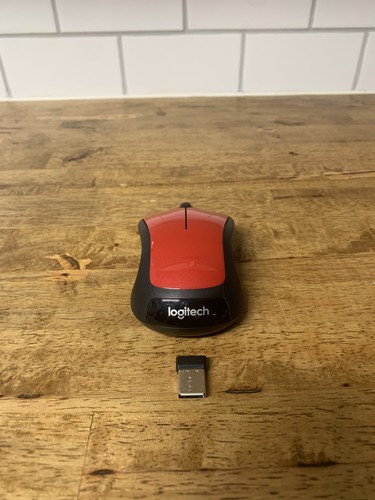 Logitech M310 Bezprzewodowa czerwona/czarna mysz z odbiornikiem USB Klucz sprzętowy 810-006805
