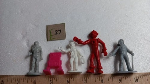 Marx, Tim-Mee, MPC etc. #A 27 Vintage Astronaut, SPACE, Playset, Alien Figures!