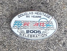 2005 DOUGLAS AIRCRAFT 85 YEAR COMMEMORATIVE EMPLOYEE PIN -  DC JETS