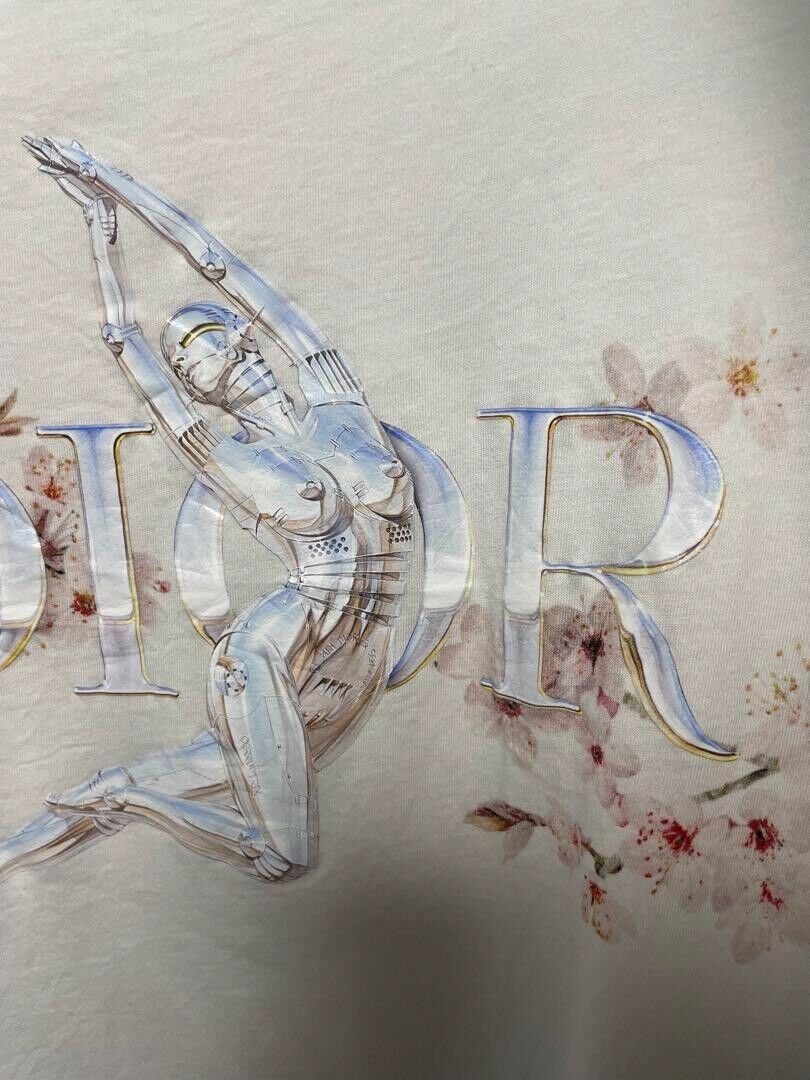 Dior x Kim Jones Pre-Fall 2019 Sorayama Robot White Tee size Dior x Kim Jones Pre-Fall 2019 Sorayama Robot White Tee size