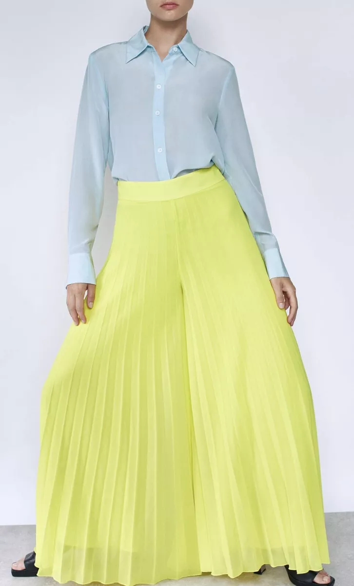 Zara Oversized Pleated Trousers | Pleated trousers, Zara, Pants