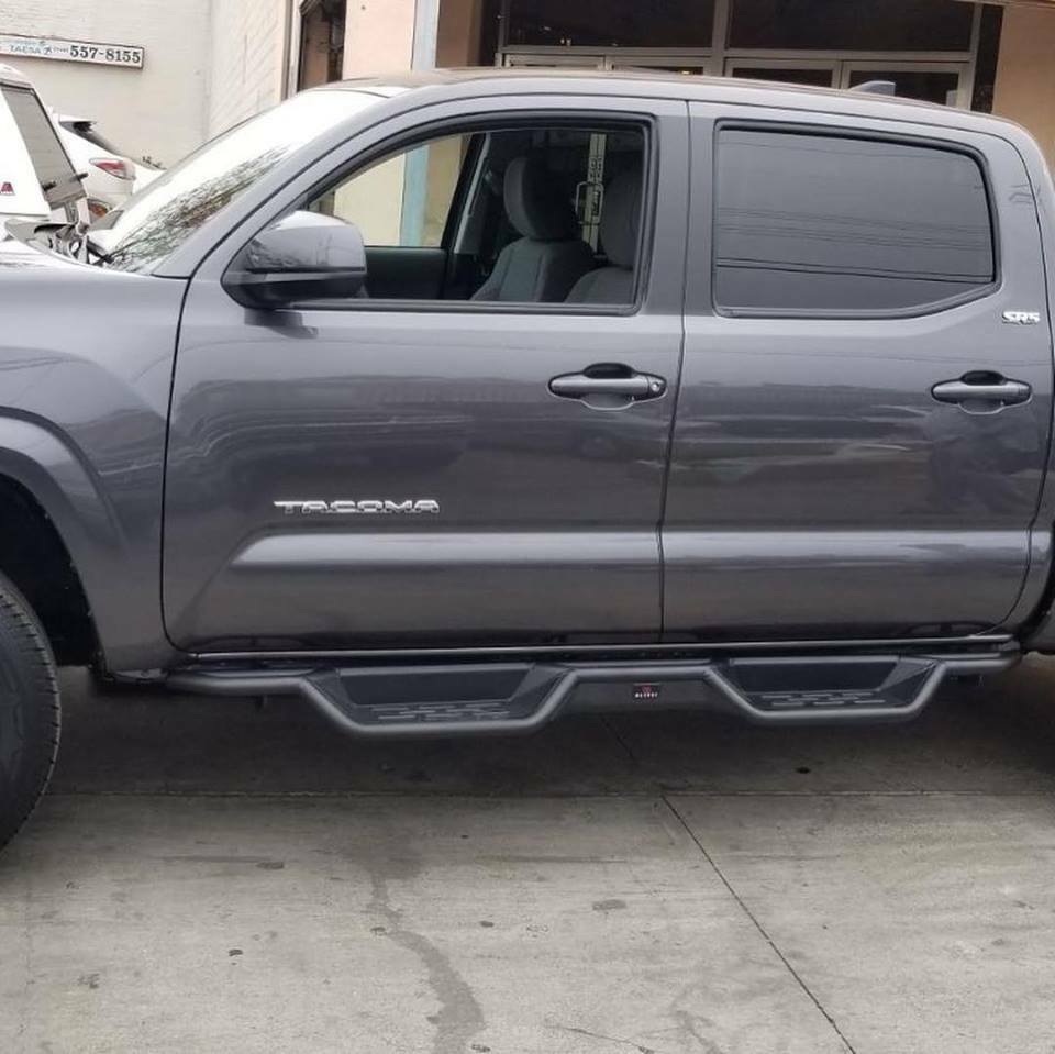 7.5" Nerf Bars for 0523 Toyota Double Crew Cab Side Steps