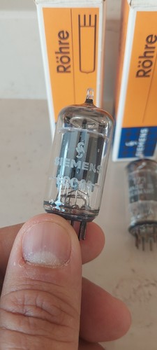 1960 / 2X 12AX7/ECC83 Oiginal Telefunken Diamond Nos Nib New Smoth Plate 17mm - Afbeelding 6 van 9