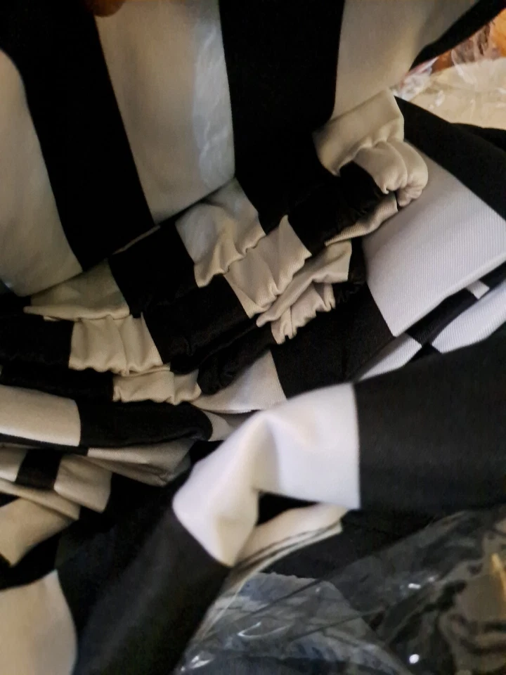 Spirit Halloween Beetlejuice Adulto Beetlejuice Traje Disfraz Talla Mediana Foto 4 de 4