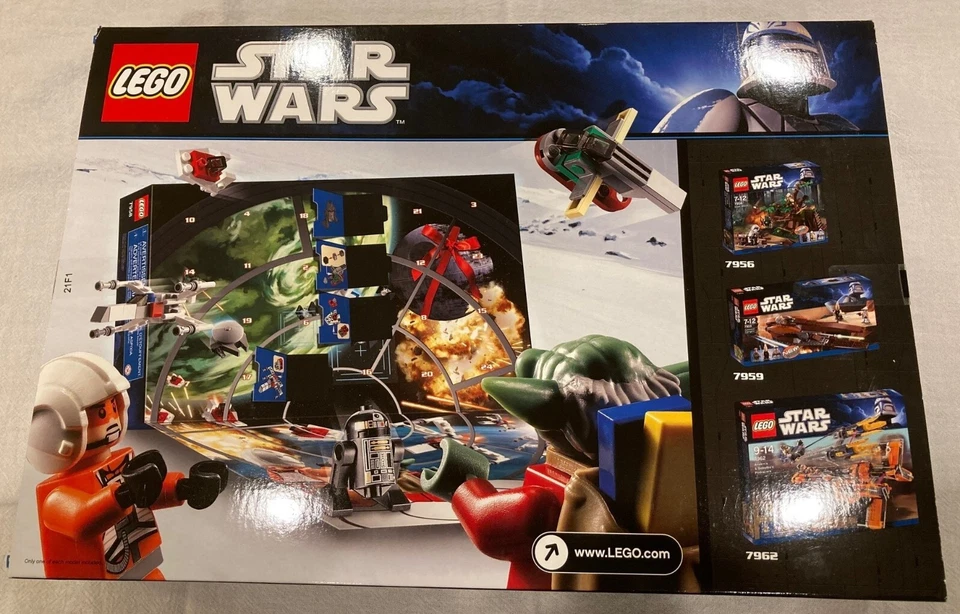 LEGO 7958 - Star Wars Advent Calendar 2011 - Santa Yoda Sweater - NEW & Sealed - Image 2 of 2