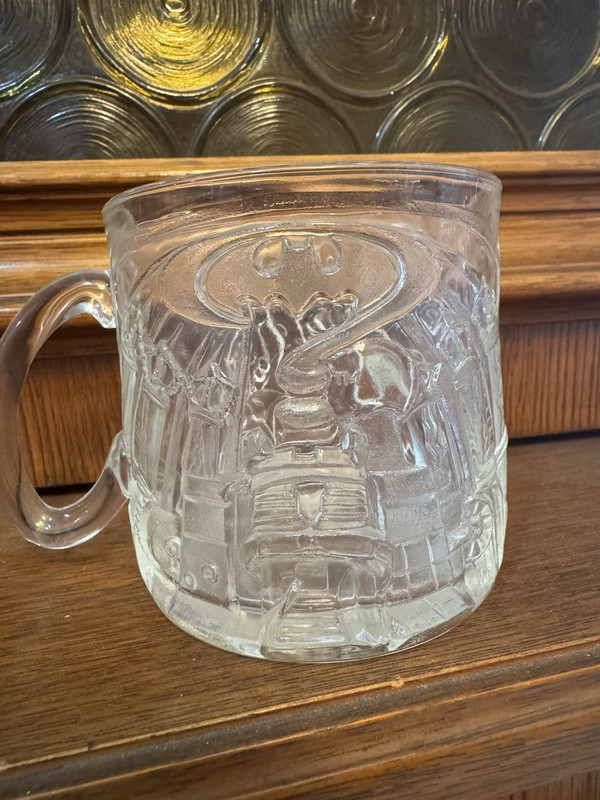 Batman Lot of 2 Clear Glass Beer Mugs 12 fl oz Embossed Decorated