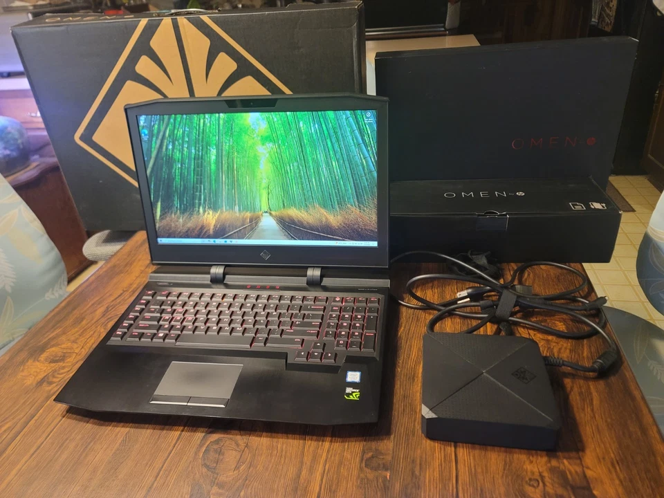 Ноутбук OMEN x HP 17-apoxx 17,3 дюйма i7 7820HK 1 ТБ + 256 SSD 16 ГБ RAM GTX 1080Win 10 - Изображение 4 из 4