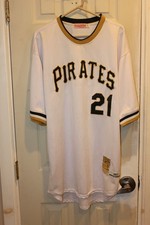 white 1971 Pittsburgh Pirates Roberto Clemente (21) stitched pullover Mitchell &